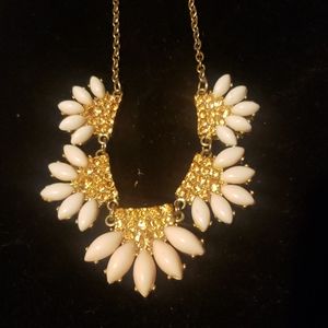 Very Pretty Estate Necklace